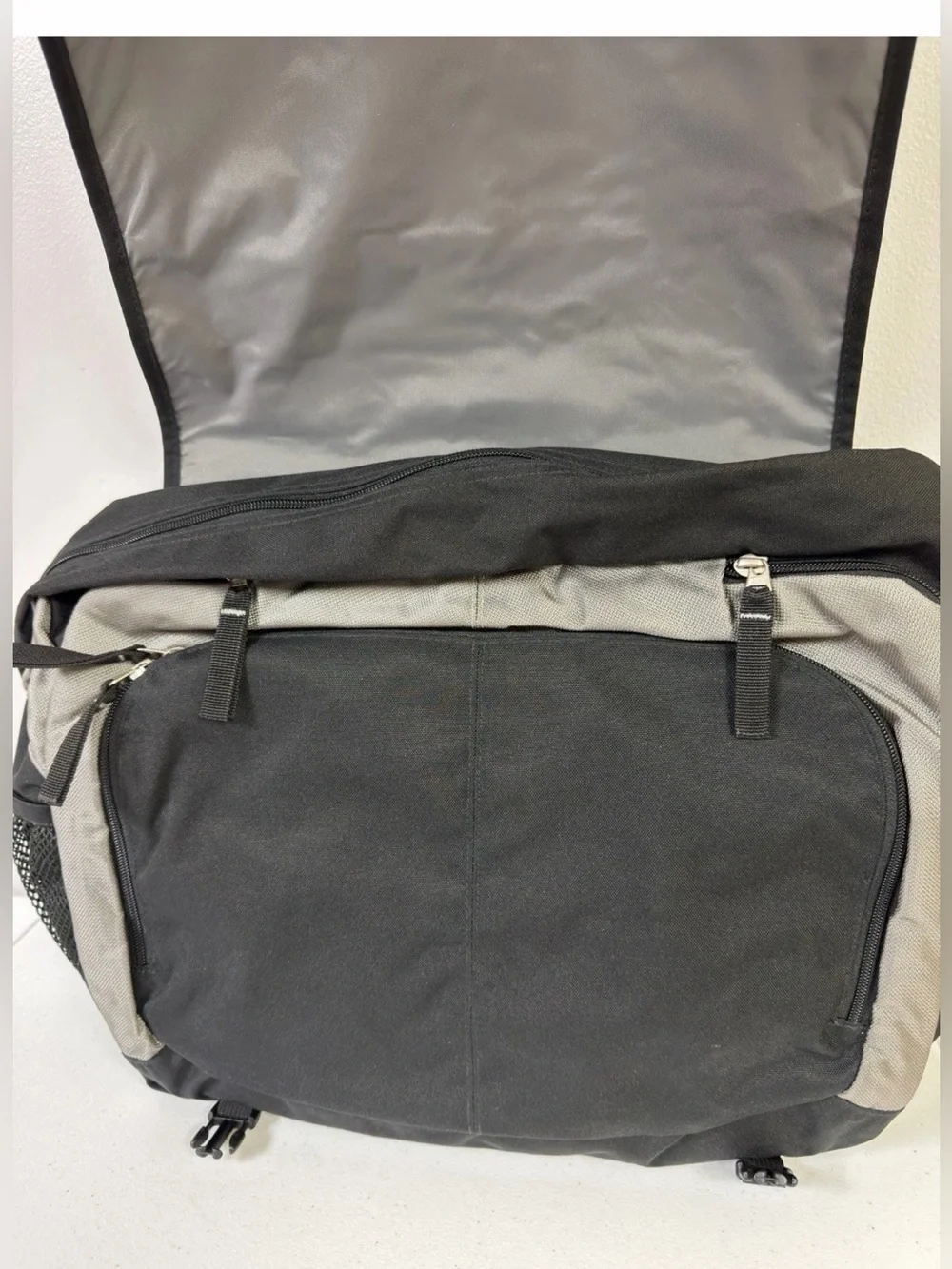 JanSport Messenger Bag Black Gray Red Logo Laptop School Travel Crossbody Case